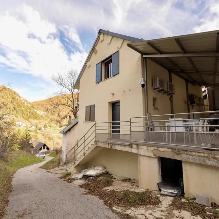 Maison de montagne avec piscine chauffée - Villa 2 Chambres - 37