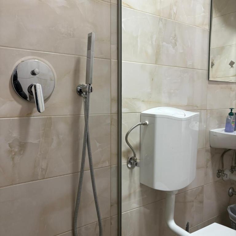 Prenoćište Stari Grad - Old Town - Deluks Dvokrevetna Soba sa Bračnim Krevetom/Zasebnim Krevetima - 6