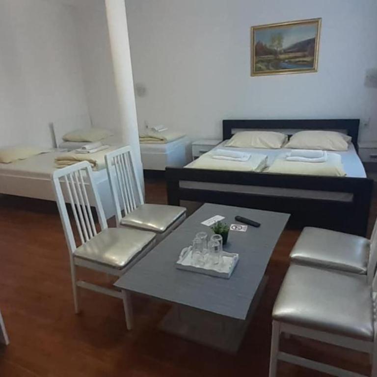 Prenoćište Stari Grad - Old Town - Porodična Soba sa Sopstvenim Kupatilom - 6