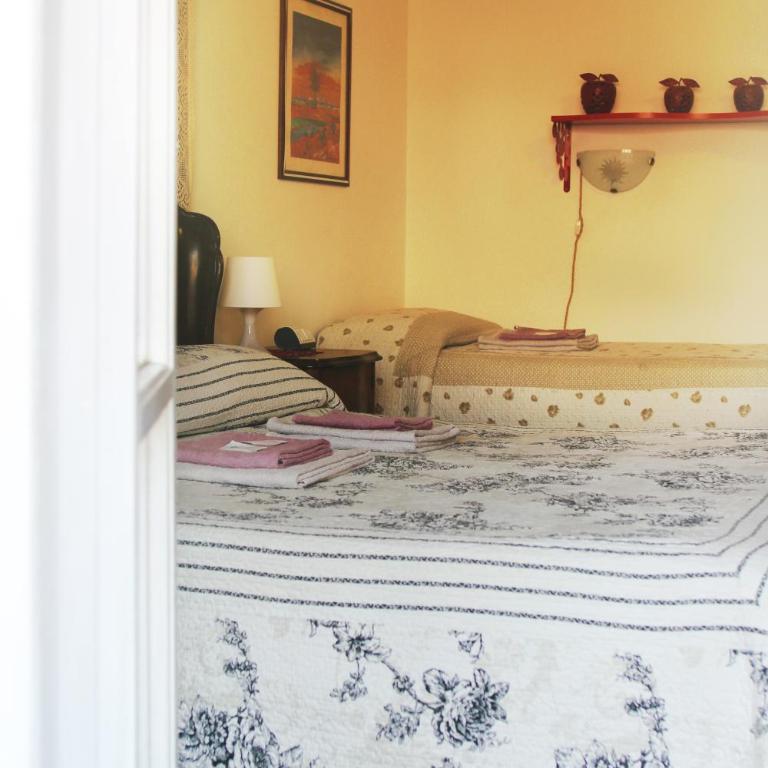 Re Lear - 4 bedrooms Apartment - Camera Tripla con Bagno in Comune - 2