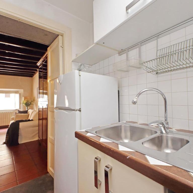 Cozy Apartment Rione Monti - Appartamento con 2 Camere da Letto - 10