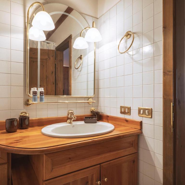 GuestHost - Cortina Central Stay with Parking - Appartamento con 1 Camera da Letto - 13