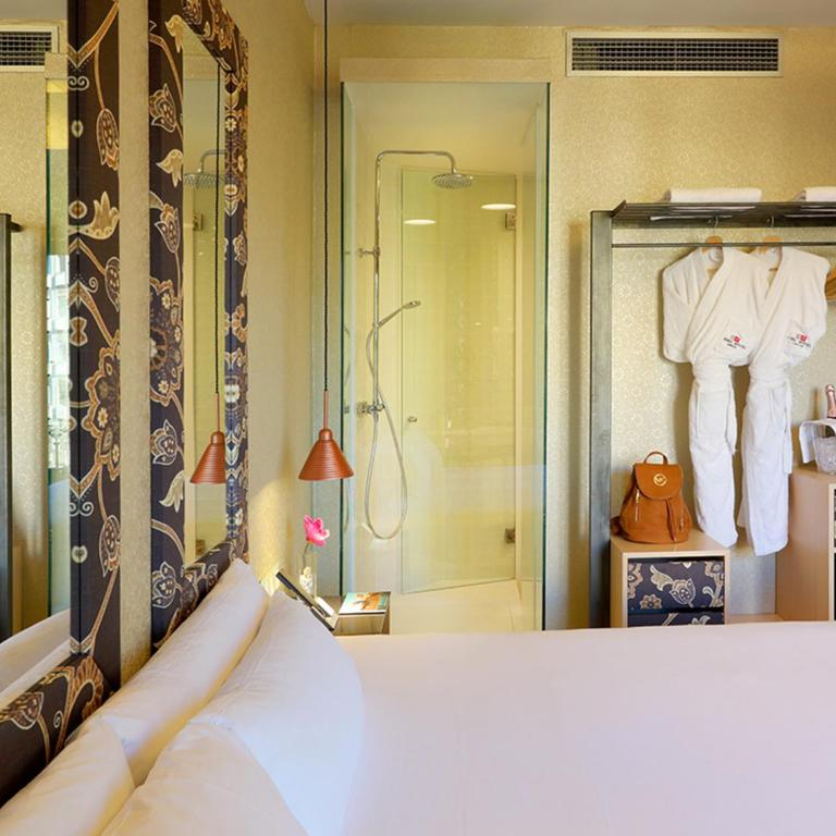 Axel Hotel Barcelona - Adults Only - Superior Double or Twin Room - 7