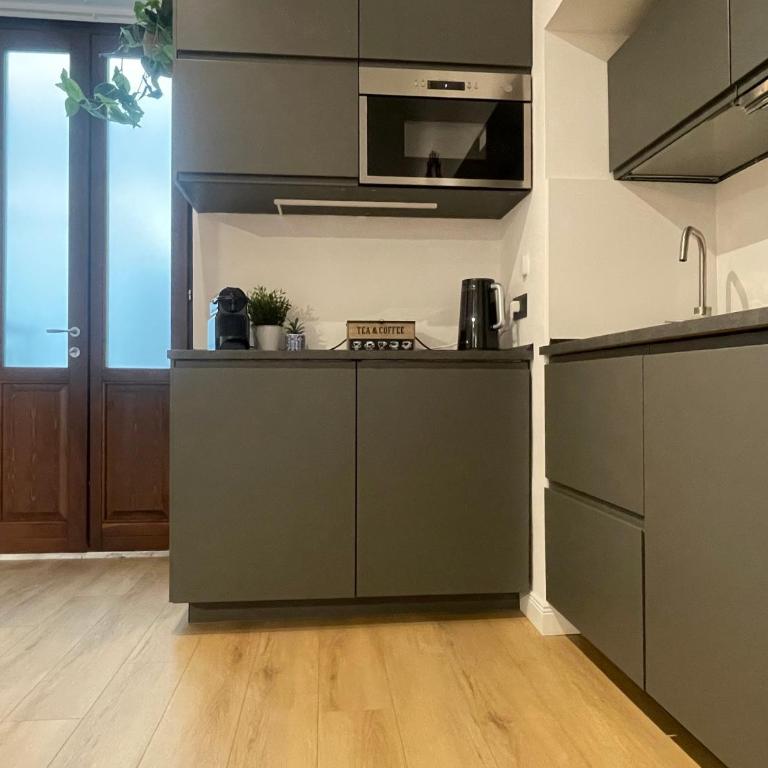 Maison Etnea - Appartamento con 2 Camere da Letto e Balcone - 10