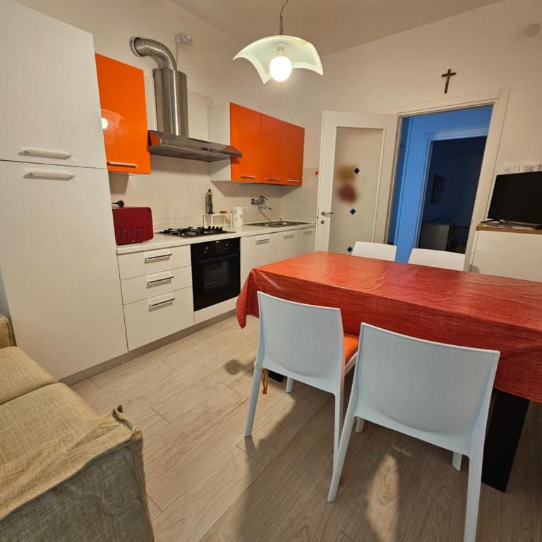 Condominio Cecotto A1 A4 - Appartamento con 2 Camere da Letto e Balcone - 2