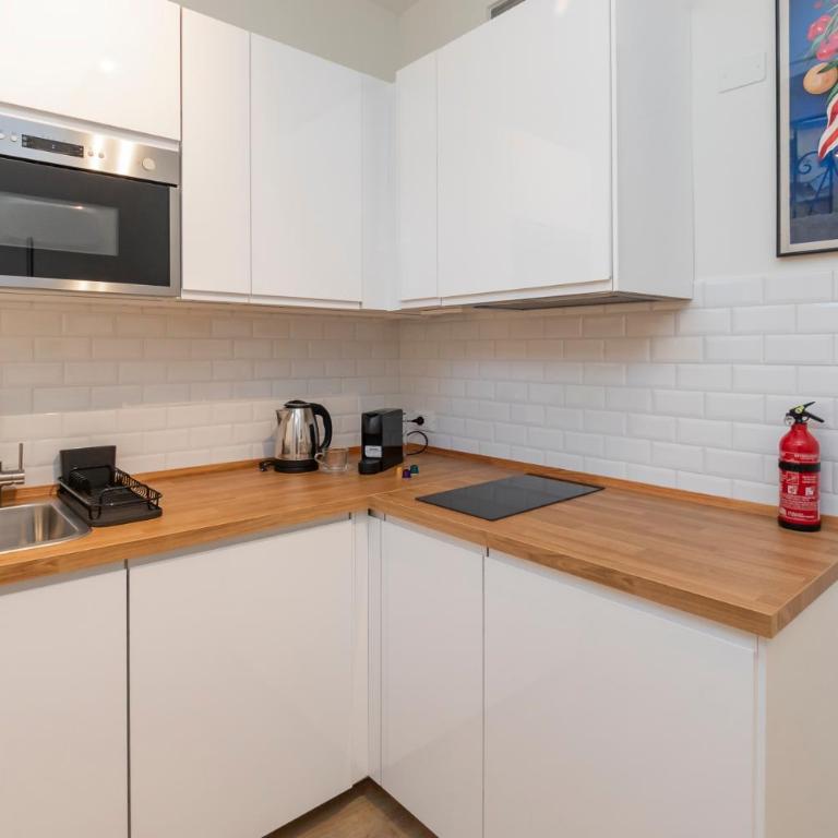 I Host Apartment - Pomponazzi IRIS - Appartamento con 1 Camera da Letto - 9