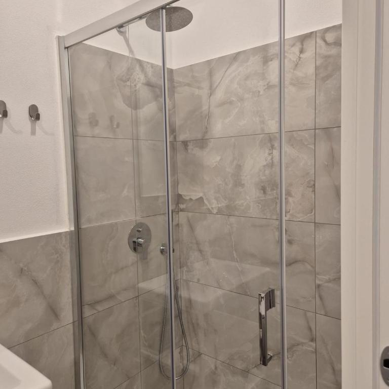 Annita's Rooms - Camera Matrimoniale con Bagno Privato - 6