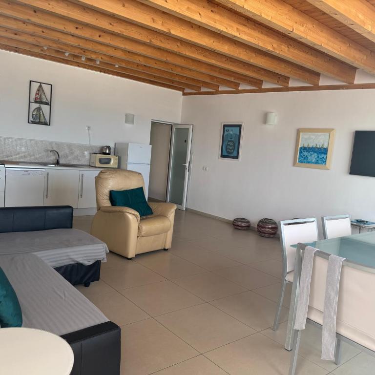 Vivienda Vacacional Casa Lina - Apartamento con vistas al mar - 6