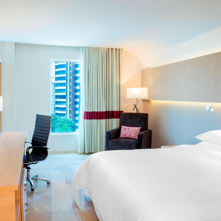 Four Points by Sheraton Barranquilla - Habitación Tradicional con cama extragrande - 4