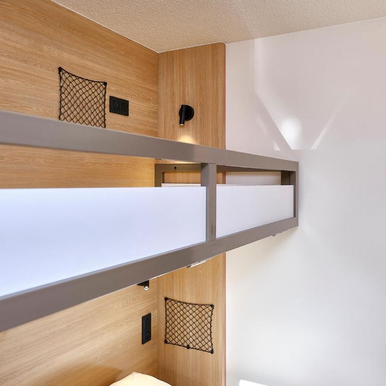 Premiere Classe Annecy Cran-Gevrier RÉNOVÉ EN 2025 - Chambre Triple - 15