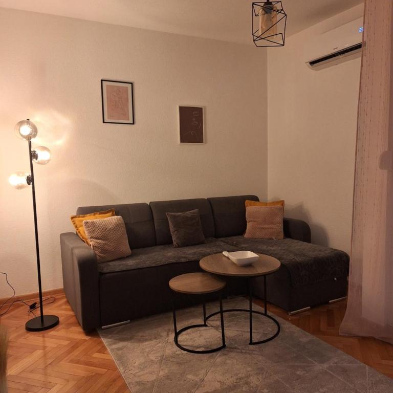 Apartman Inan - One-Bedroom Deluxe Apartment - 4