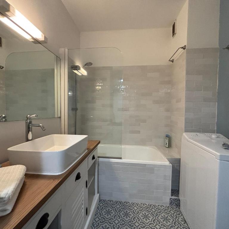 AK -Studio Cosy 5 min from Centre de Vannes - Appartement 2 Chambres - 23
