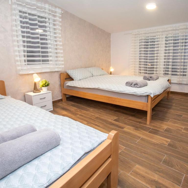 The Old Courtyard - Apartman - 5