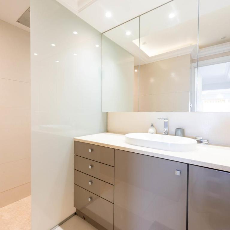 Duplex with Rooftop and Sea View Palm Beach - Appartement - 26