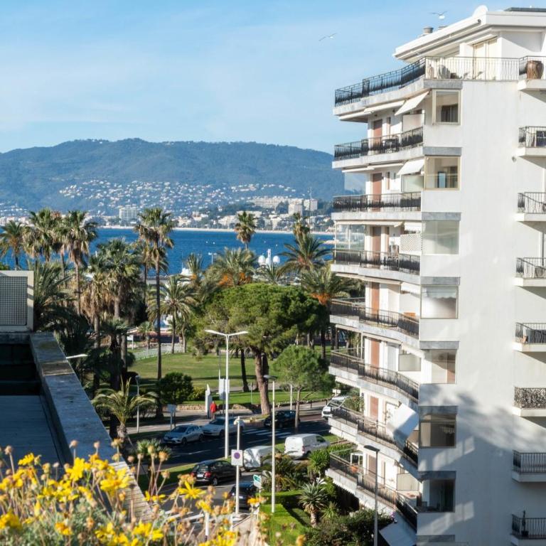 Duplex with Rooftop and Sea View Palm Beach - Appartement - 28