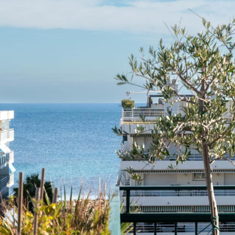 Duplex with Rooftop and Sea View Palm Beach - Appartement - 30