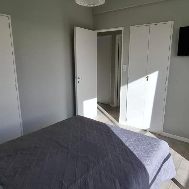 Departamento de 3 ambientes con cochera - Apartamento de 2 dormitorios - 2