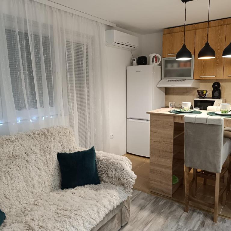 Aries Art - One-Bedroom Apartment - 8