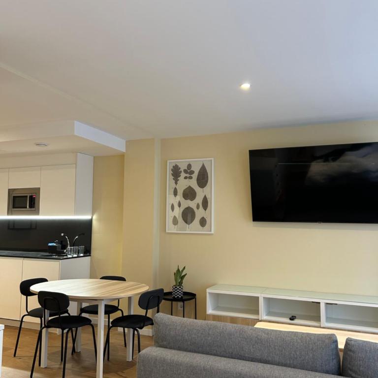 Apartamentos Turisticos Aeropuerto Barajas - Estudio con 1 cama grande - 3