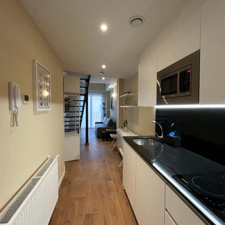 Apartamentos Turisticos Aeropuerto Barajas - Estudio con sofá cama - 4