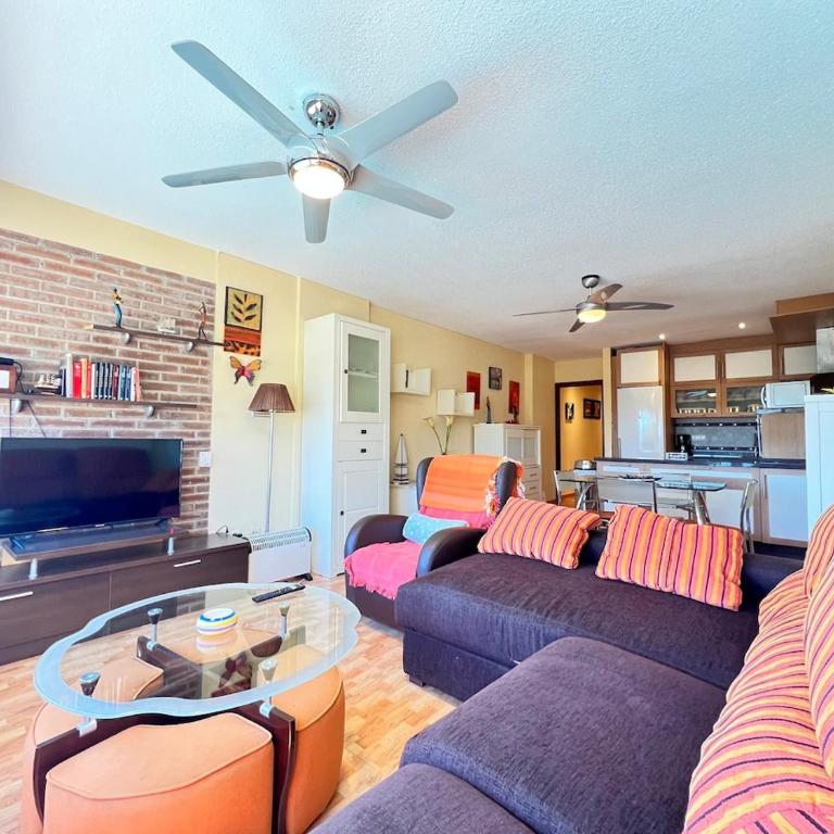 PUSHE Playa Velilla Beach & Tradition 5 - Two-Bedroom Apartment with Sea View - 10
