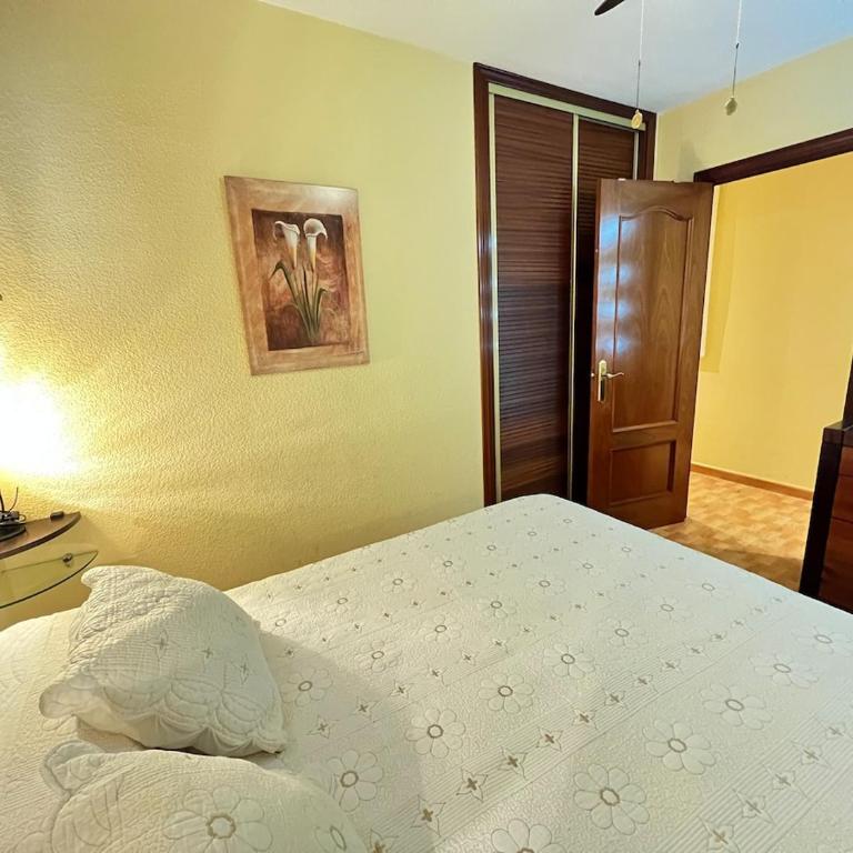 PUSHE Playa Velilla Beach & Tradition 5 - Two-Bedroom Apartment with Sea View - 14
