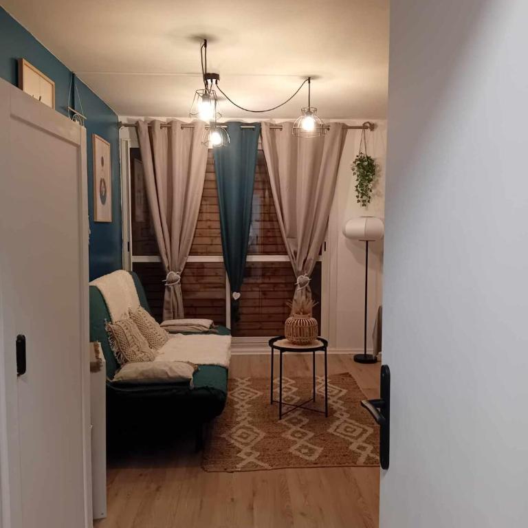 Blue Paradise - One-Bedroom Apartment - 10