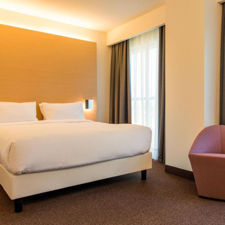 Four Points by Sheraton Venice Mestre - Camera King Deluxe - 1