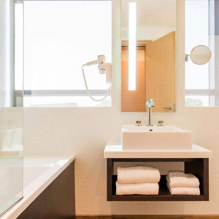 Four Points by Sheraton Venice Mestre - Suite con 1 Camera da Letto - 5