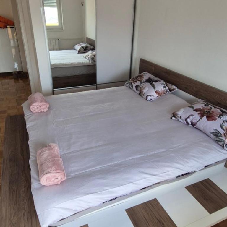 Nina &Mimi - Apartman sa 1 Spavaćom Sobom - 2