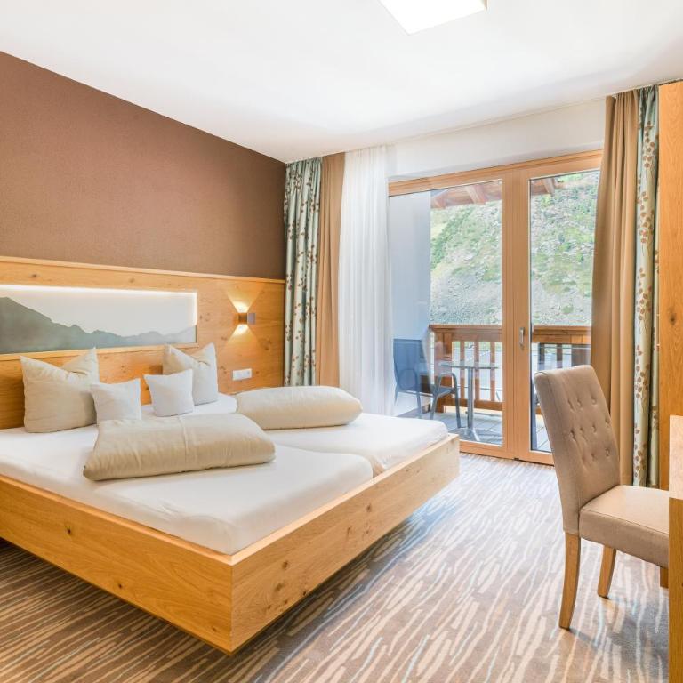 Hotel Mathiesn - Comfort Doppelzimmer mit Balkon - 9