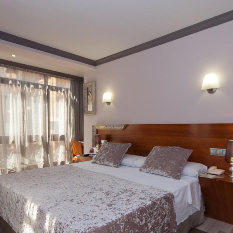 Hotel Vetusta - Habitación Doble Económica - 2