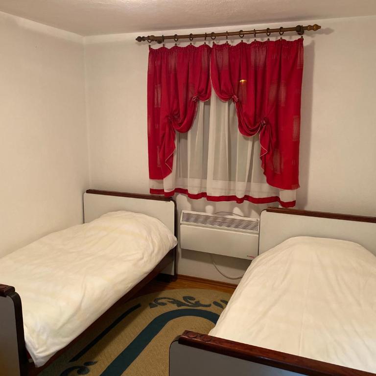 Apartman Nikola - Two-Bedroom Apartment - 8