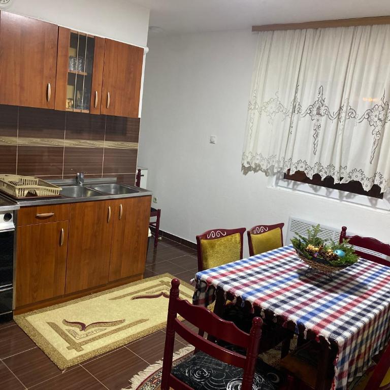 Apartman Nikola - Two-Bedroom Apartment - 7