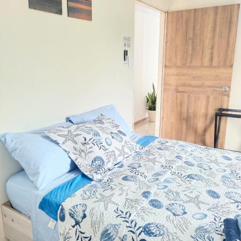 Posada In the Caribbean - Double Room with Balcony - 17