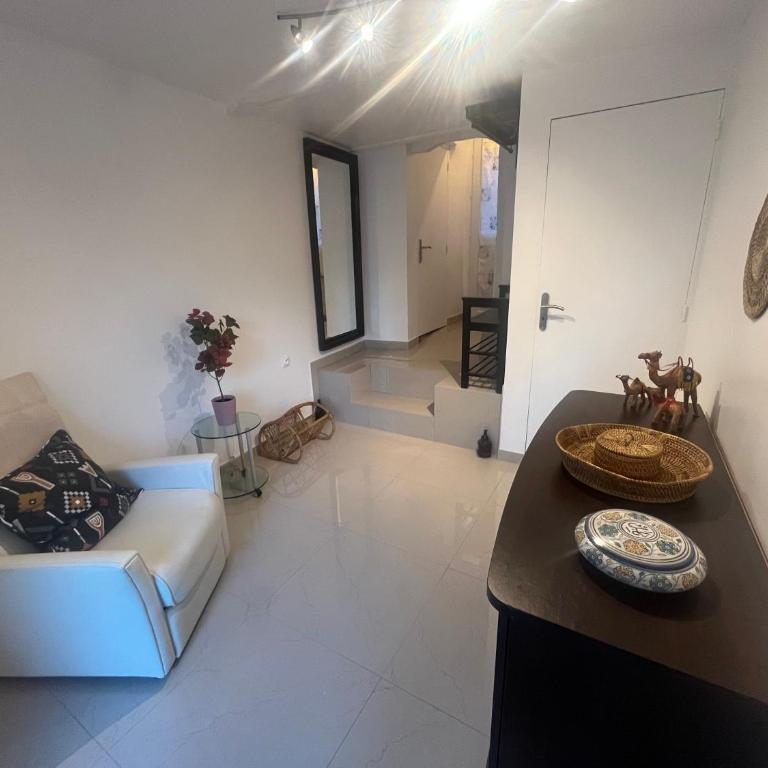 French Riviera Les Tilleuls Parfait pour des vacances inoubliables en famille ou entre amis - Ferienhaus mit 3 Schlafzimmern - 10