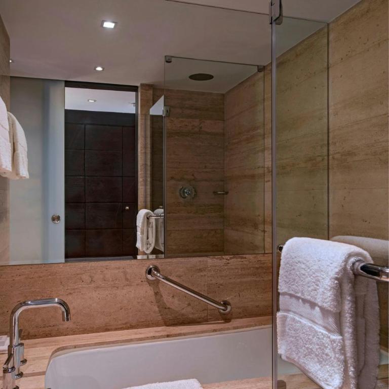 JW Marriott El Convento Cusco - Habitación Inca Wall con 1 cama extragrande - 3