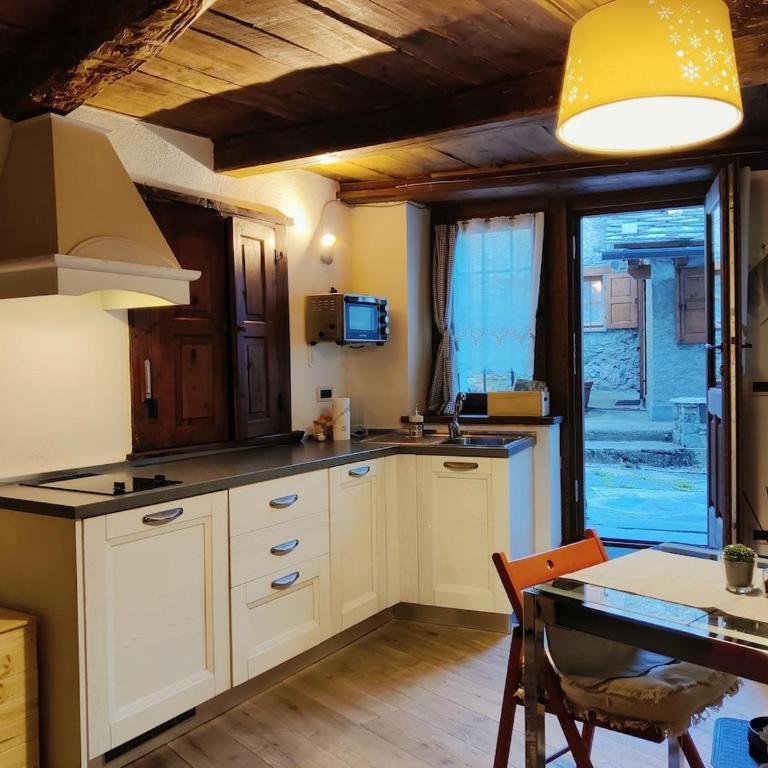 Piccolo Rifugio - Alpine Studio flat Valtournenche - Appartamento Monolocale con 1 Letto Matrimoniale - 30