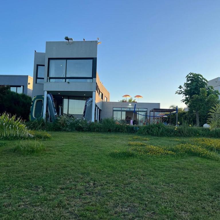 Casa Sobre Lote Al Agua en Tigre - Dique Lujan - Villa con piscina privada - 17