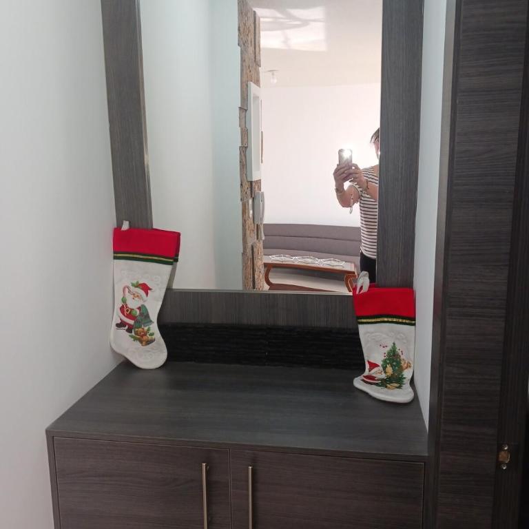Casa en la Mitad del Mundo 3 habitaciones, a 5 minutos de Unasur, agua caliente - Casa con 1 dormitorio - 13