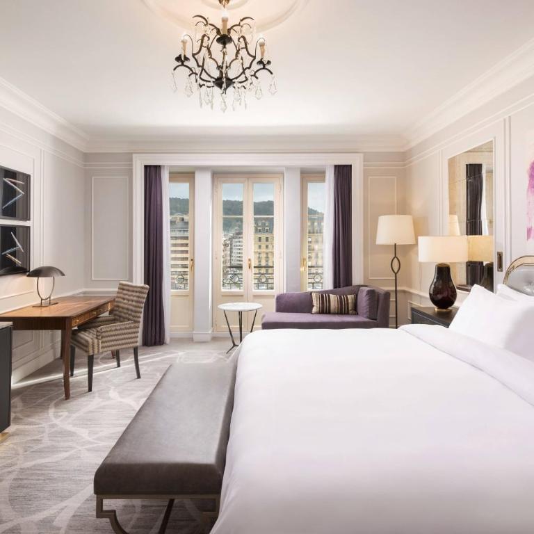 Hotel Maria Cristina, a Luxury Collection Hotel, San Sebastian - Habitación Premium con cama extragrande y vistas al río - 2