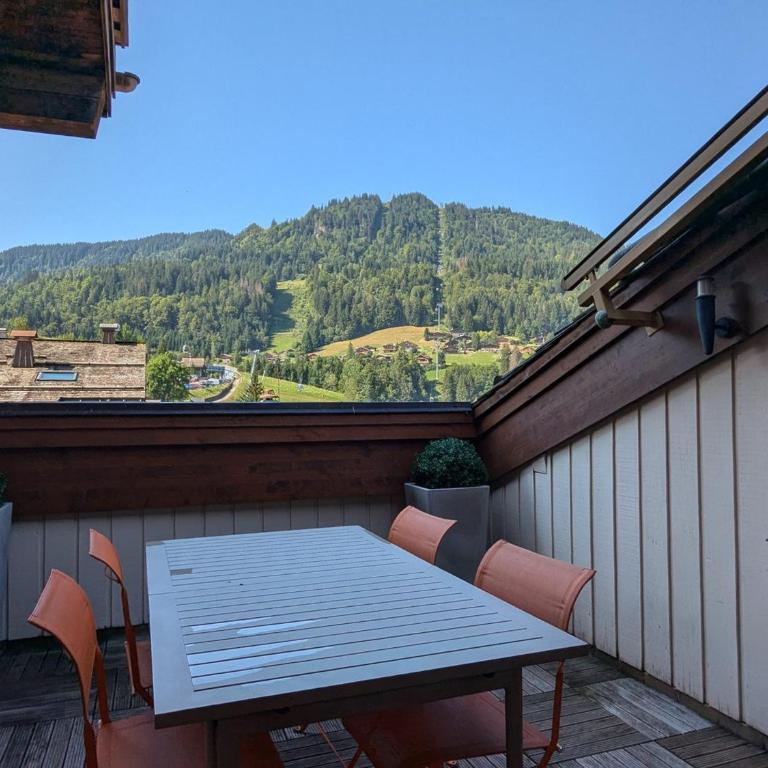 Appartement au cœur du village pour 6 pers., terrasse, WiFi, parking, skis - FR-1-459-237 - Apartamento - 4