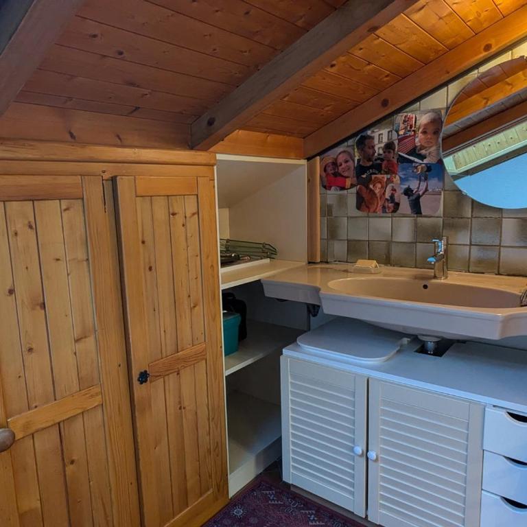 Appartement au cœur du village pour 6 pers., terrasse, WiFi, parking, skis - FR-1-459-237 - Apartamento - 8