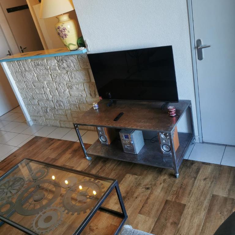 Canet-Beach - One-Bedroom Apartment - 4