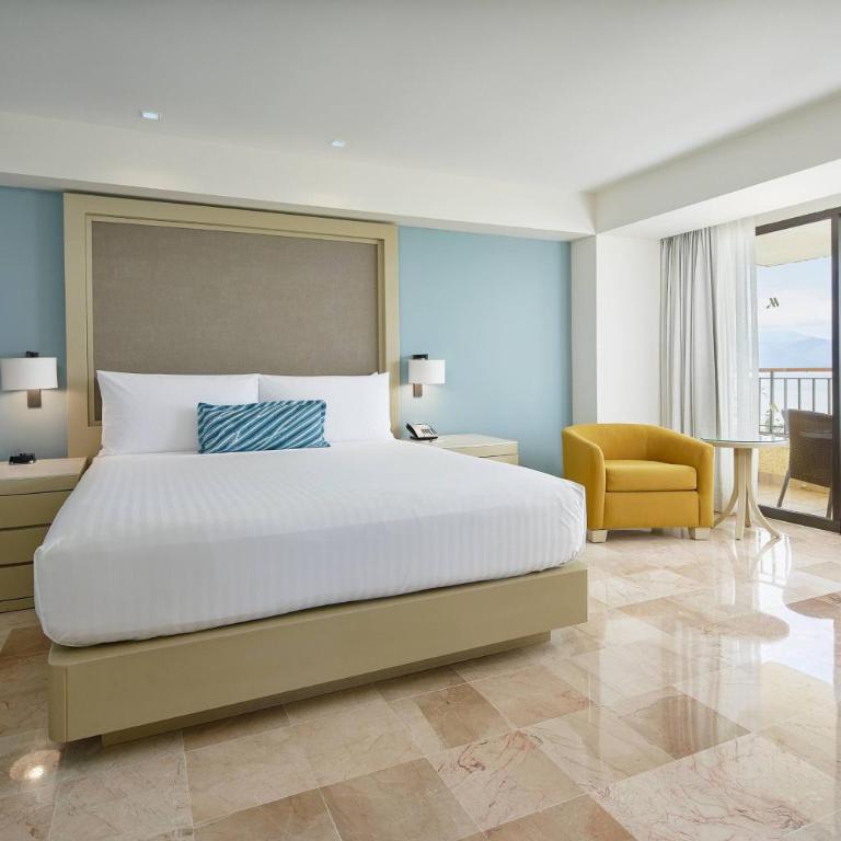 Marriott Puerto Vallarta Resort & Spa - Suite Governor más amplia de 1 dormitorio con vistas al mar - 1 cama extragrande - 3