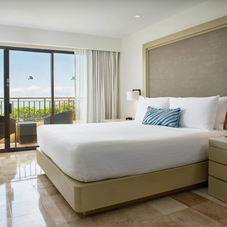 Marriott Puerto Vallarta Resort & Spa - Suite Diplomat más amplia, de 1 dormitorio con vistas al océano - 1 cama extragrande - 2
