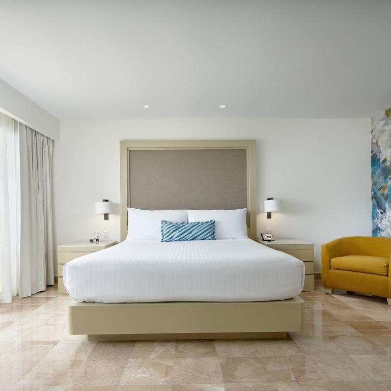 Marriott Puerto Vallarta Resort & Spa - Suite Diplomat más amplia, de 1 dormitorio con vistas al océano - 1 cama extragrande - 3