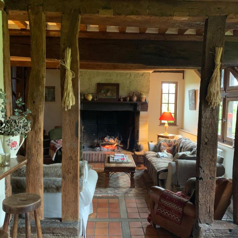 Maison de charme en Normandie à 5 mn de la mer - Casa de 5 dormitorios - 53