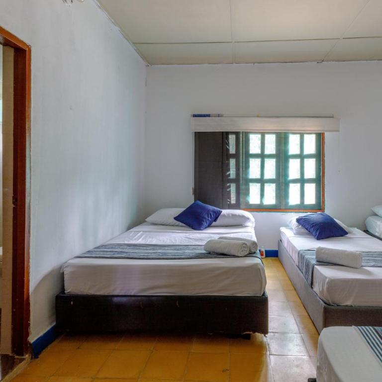 CASA DE CAMPO CASTILLETE dentro del PARQUE TAYRONA - Family Room - 3