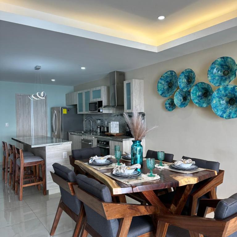 Sunset View Condo - Two-Bedroom Apartment - 3